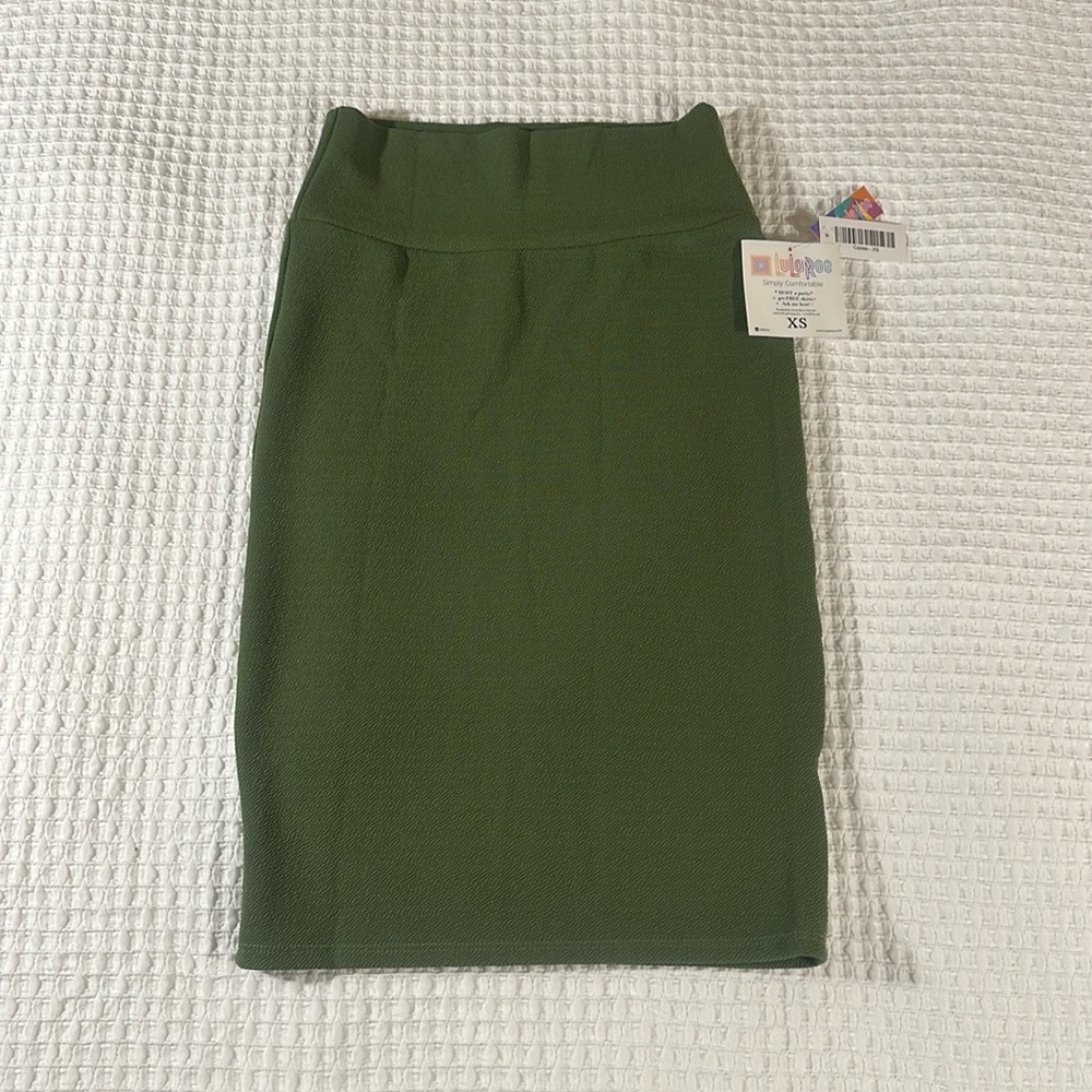 LuLaRoe Women’s Cassie Pencil Skirt/Size: XS /Color: Olive Green (NWT)